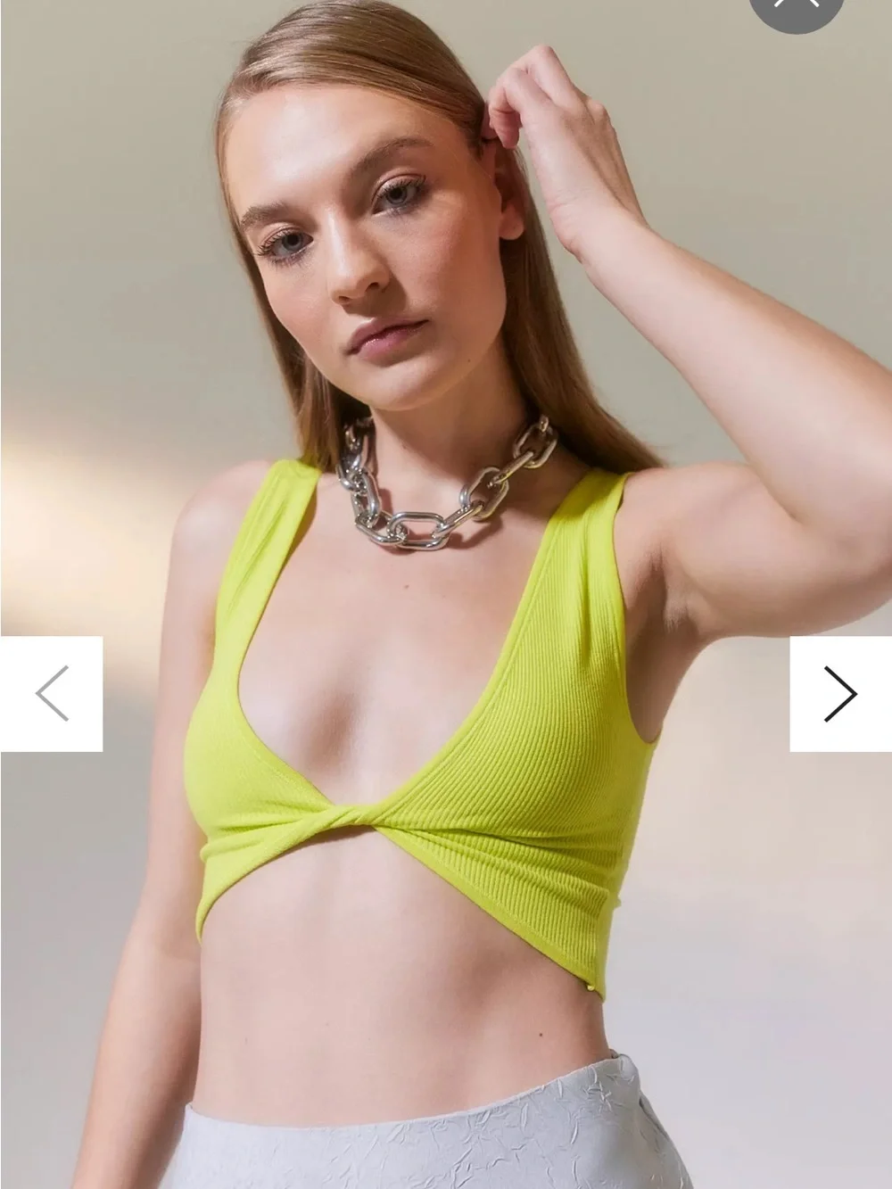 Urban Outfitters Wrap It Up Seamless Reversible Hot Pink Ribbed Tank - Picture 4 of 7